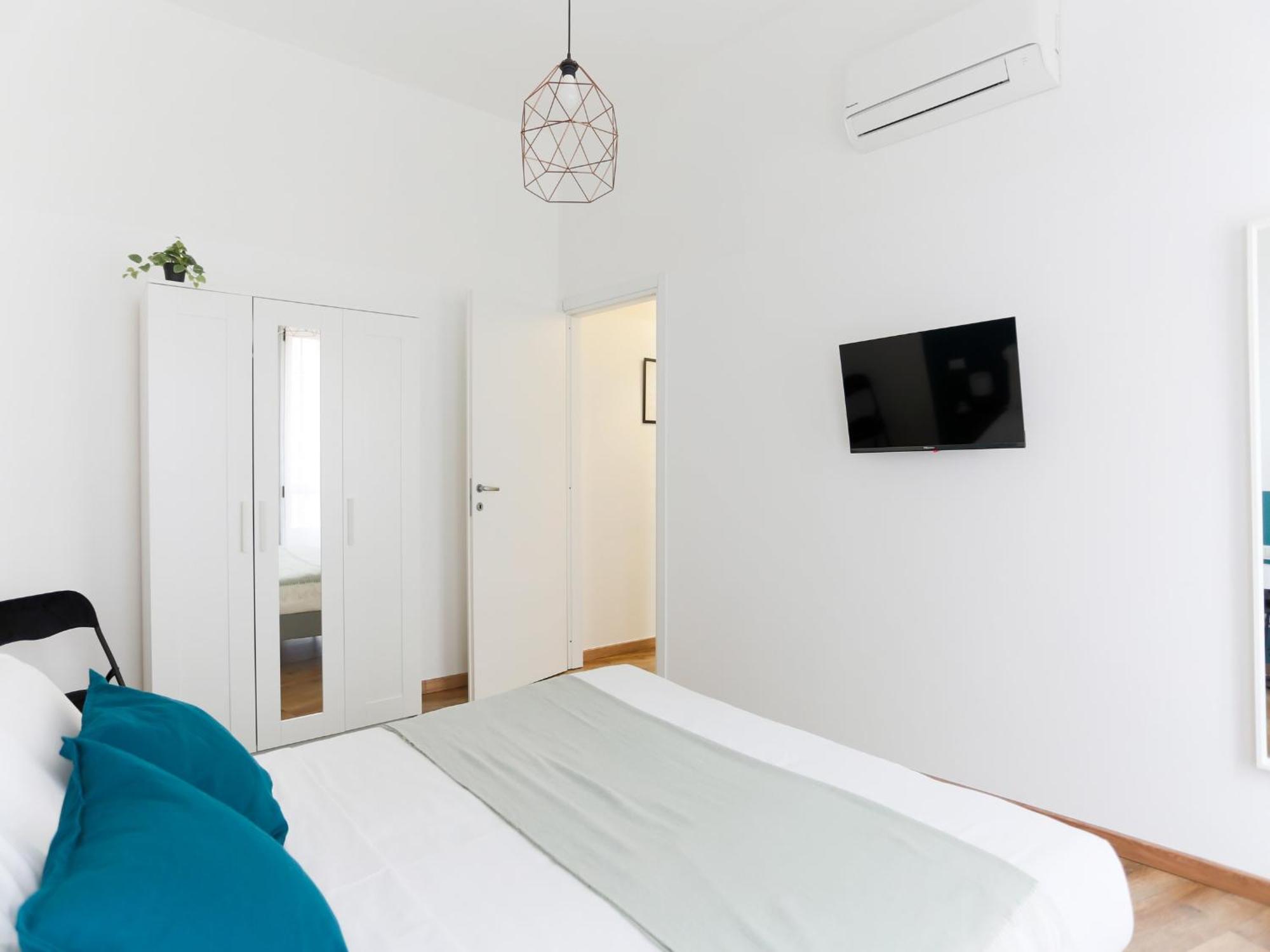 The Best Rent - Cozy Two-Bedroom Apartment Near Colonne S Lorenzo 米兰 外观 照片