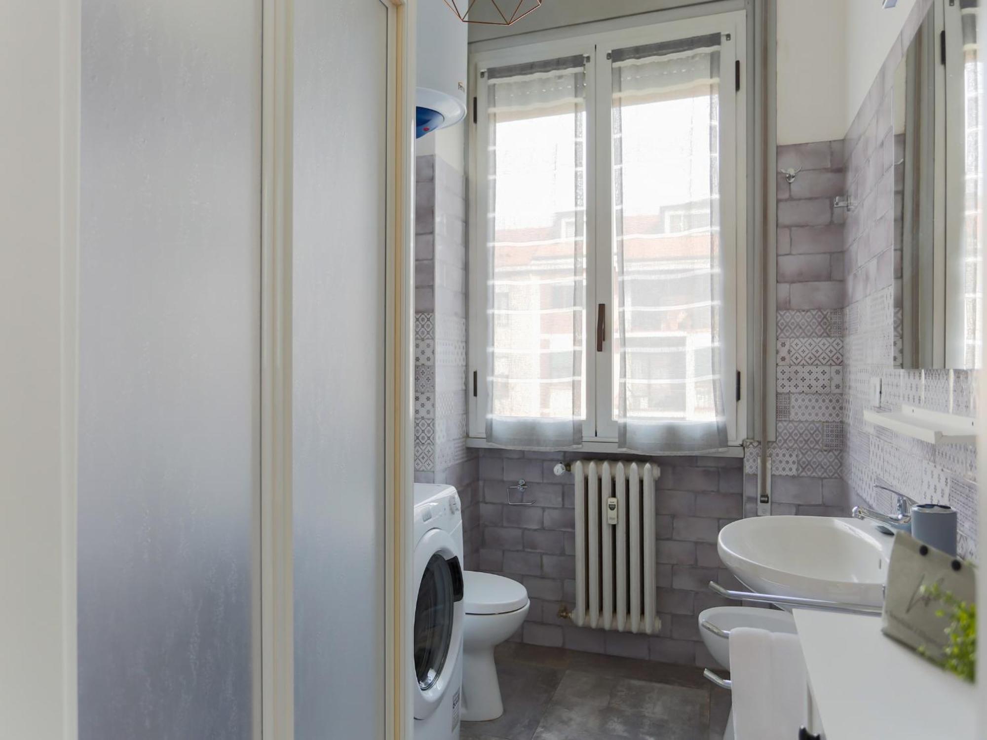 The Best Rent - Cozy Two-Bedroom Apartment Near Colonne S Lorenzo 米兰 外观 照片