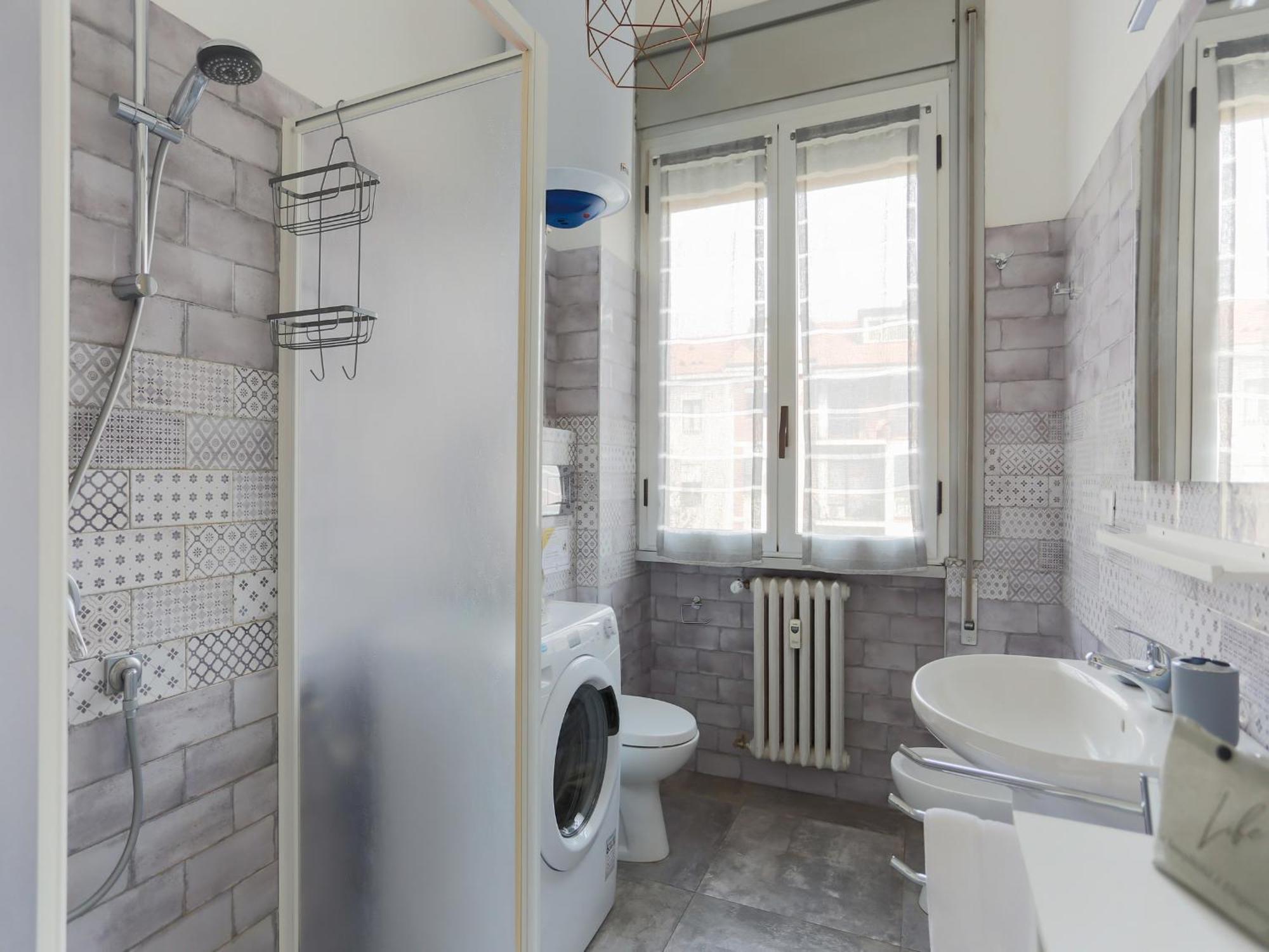 The Best Rent - Cozy Two-Bedroom Apartment Near Colonne S Lorenzo 米兰 外观 照片